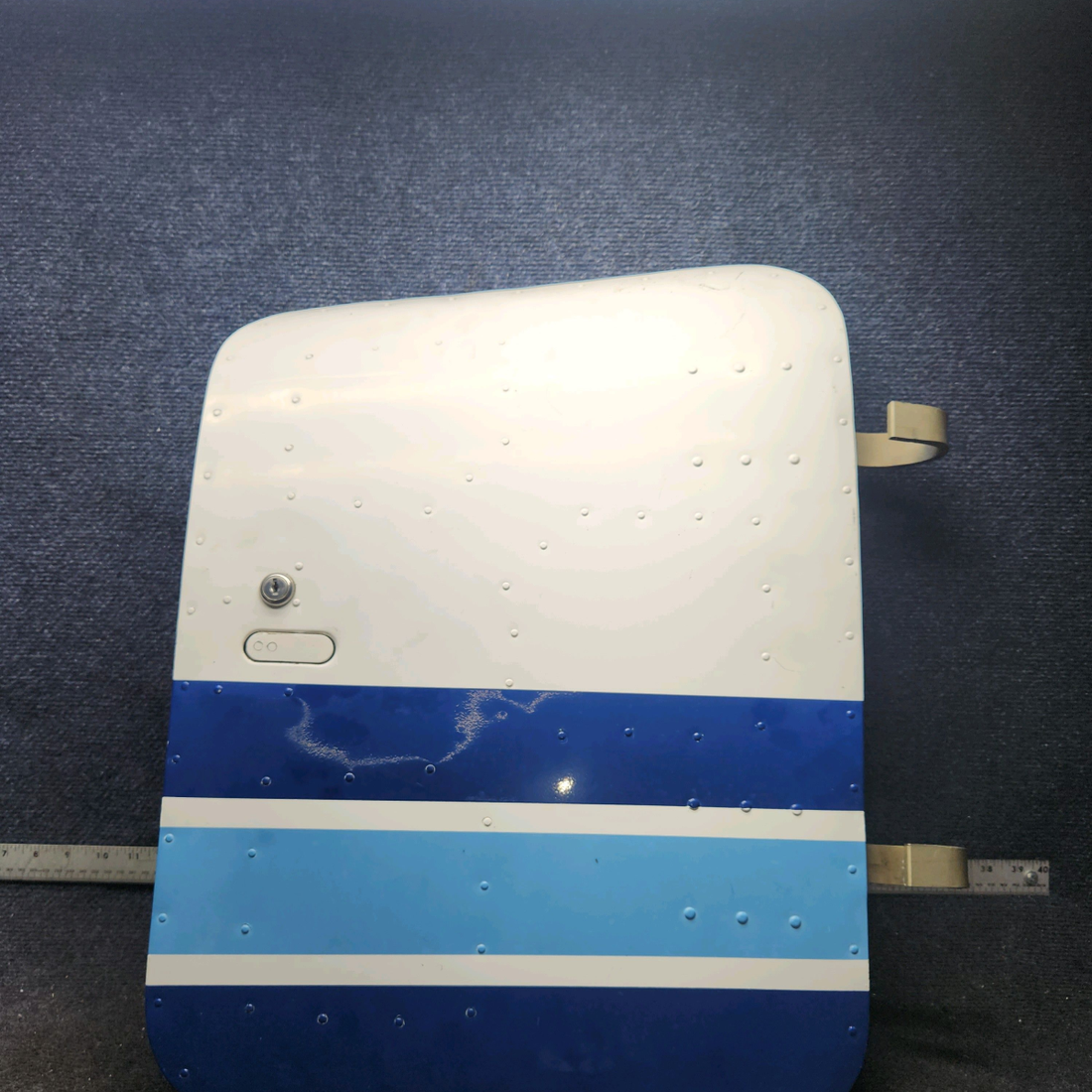 Used aircraft parts for sale, 0711629-1 Cessna 182G Baggage Door Assembly