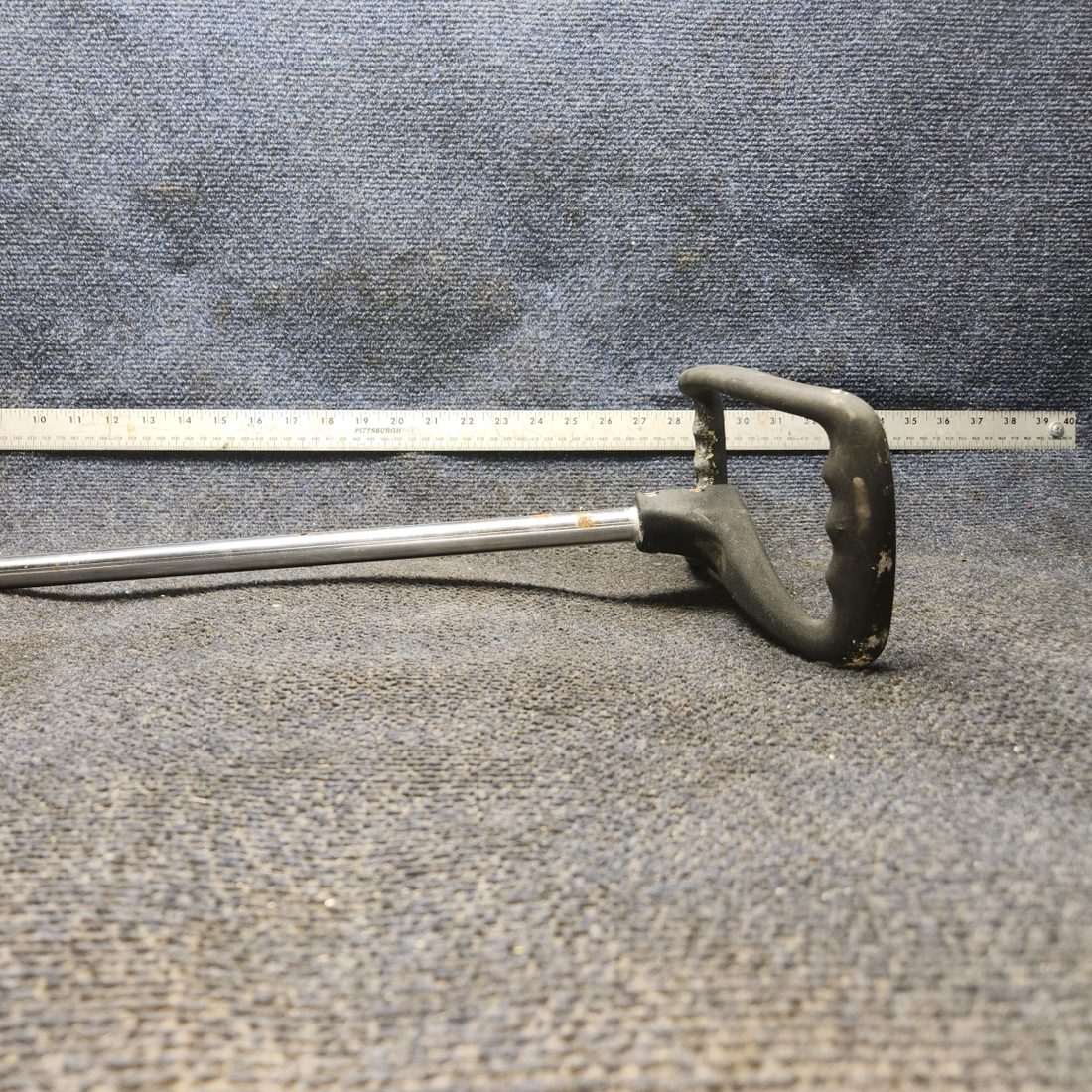 Used aircraft parts for sale, 0513332-201, 0413213-10 Cessna 172F Control Wheel  (L: 15," D: 0.63")