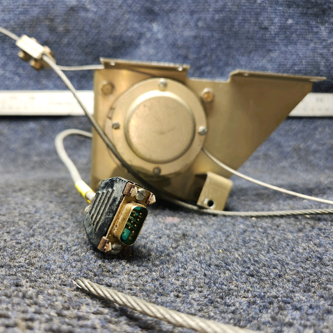 Used aircraft parts for sale, 0131-0-0 / 0107-P4 / 0105-R9 / 1394T100-14RB. S-tec S-tec Corp 50 PIPER PA-24-250 S-Tec Corp System 50 Autopilot complete w/ Harness 14 volts