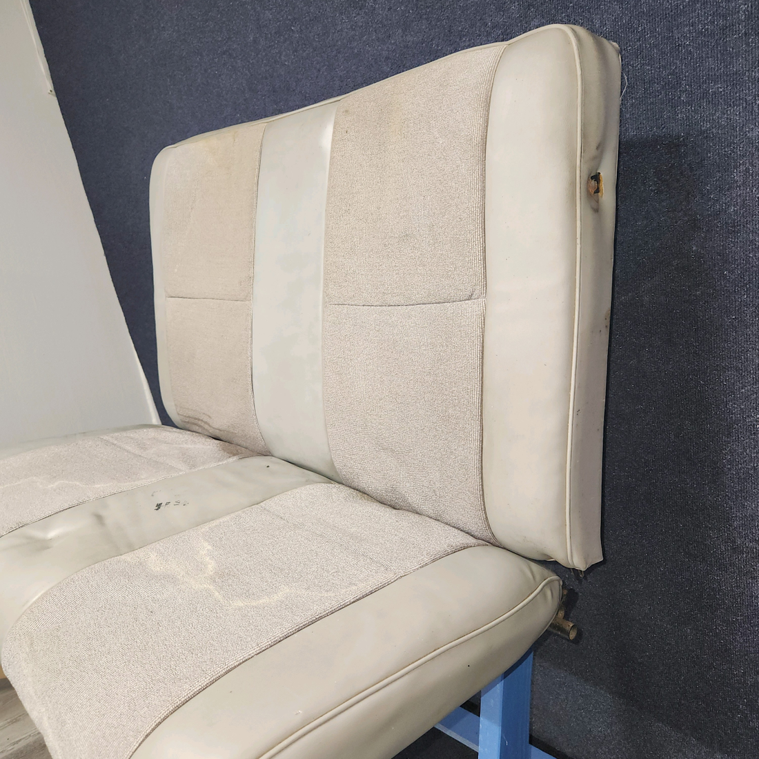 Used aircraft parts for sale, 89038-004 / 89039-004 PIPER PA28-161 Warrior III REAR SEA ASSEMBLY