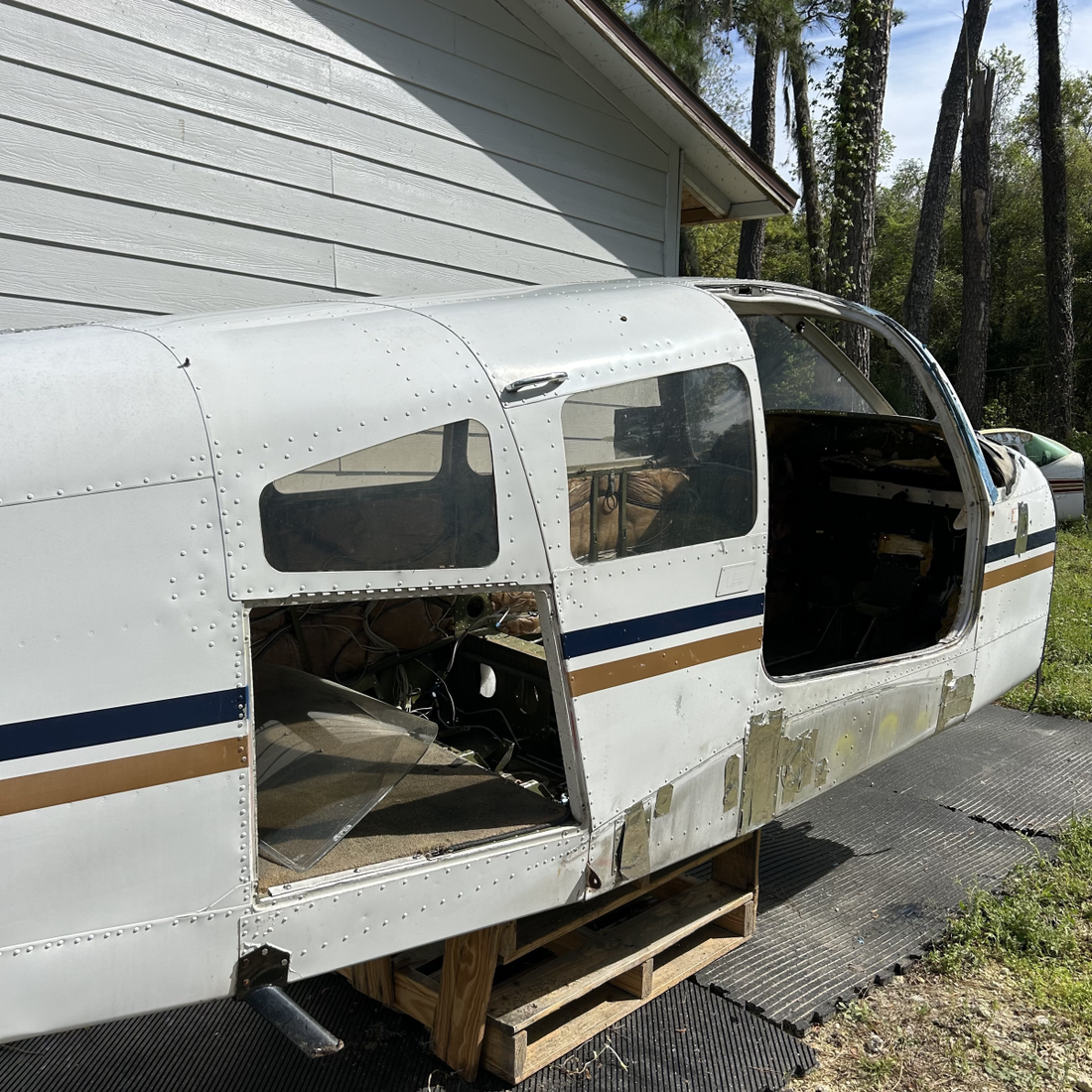 Used aircraft parts for sale, Fuselage PIPER PA28RT-201 FUSELAGE /DATA PLATE AND LOG BOOK