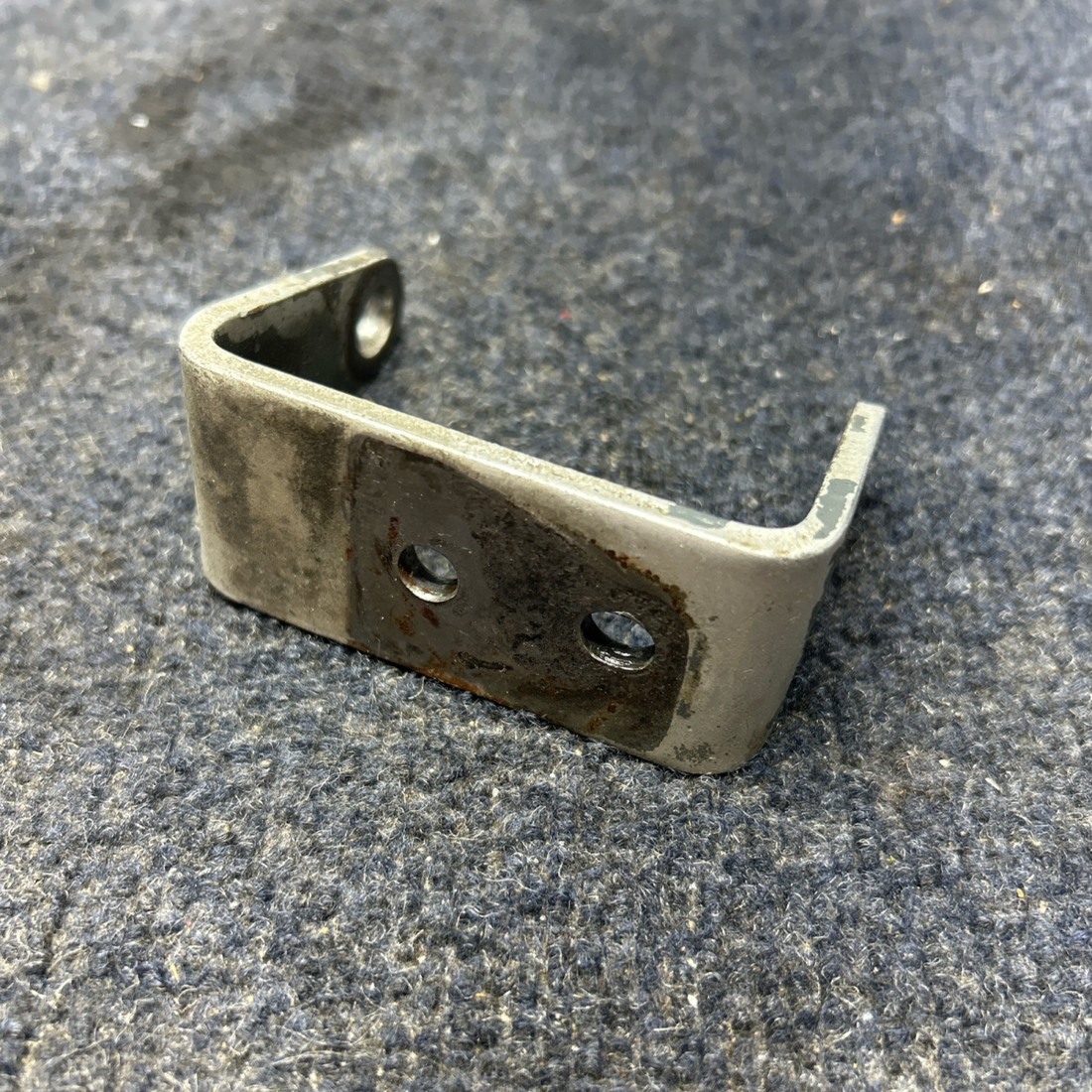 Used aircraft parts for sale, LW-13039 PIPER- CESSNA-BEECH- MOONEY VARIOS BRAKET ALTERNATOR SUPPORT