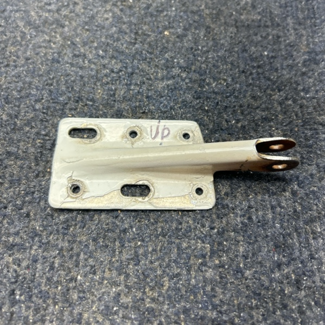 Used aircraft parts for sale, 66913-004 PIPER- CESSNA-BEECH- MOONEY VARIOS HINGE CABIN DOOR TOP