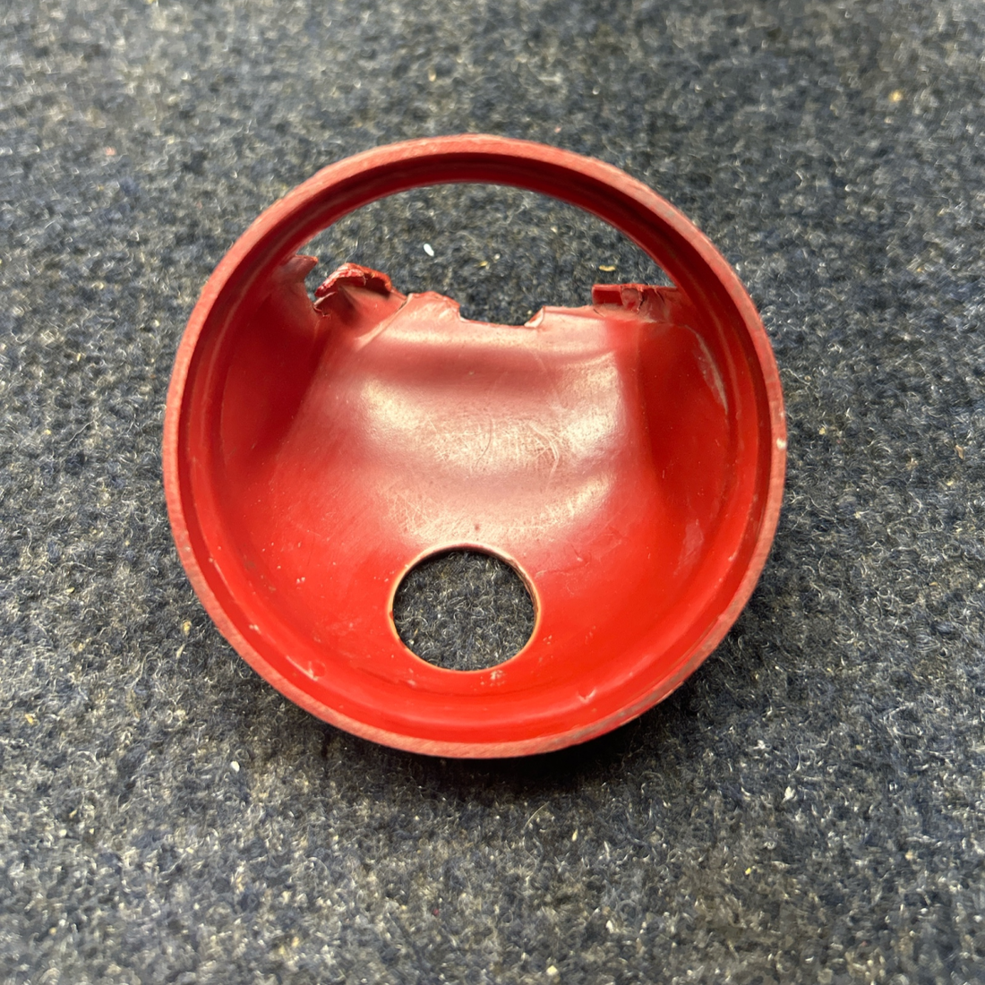 Used aircraft parts for sale, 687386-002 PIPER- CESSNA-BEECH- MOONEY VARIOS AIR VENT CUP "PRICE FOR EACH"