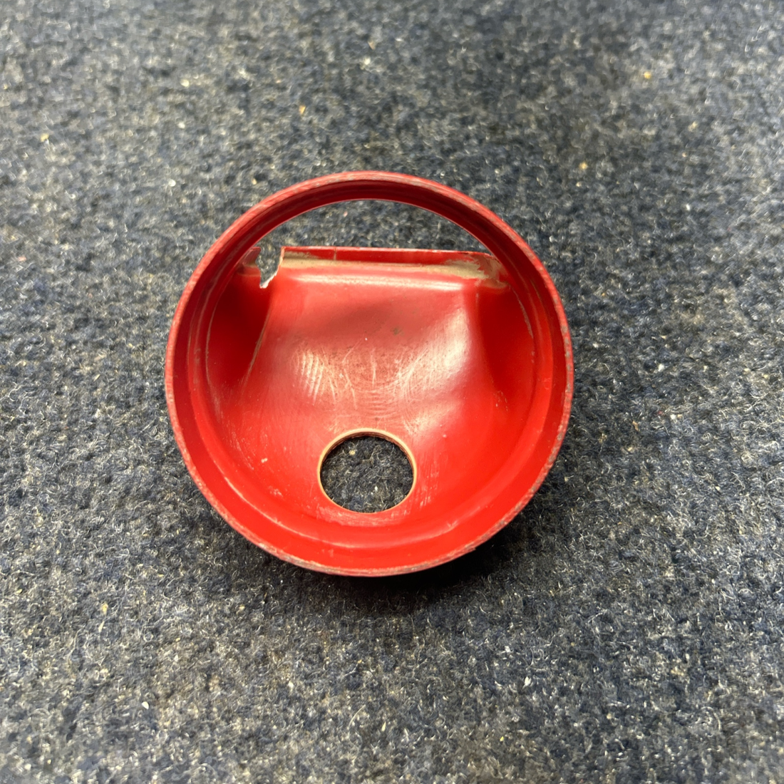 Used aircraft parts for sale, 687386-002 PIPER- CESSNA-BEECH- MOONEY VARIOS AIR VENT CUP "PRICE FOR EACH"