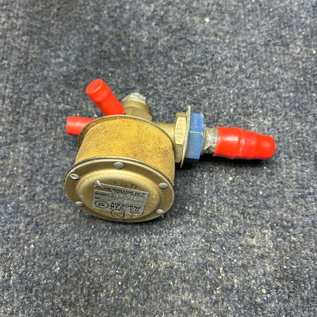 Used aircraft parts for sale, C482001-0401 PIPER- CESSNA-BEECH- MOONEY VARIOS VACUUM REGULATOR VALVE