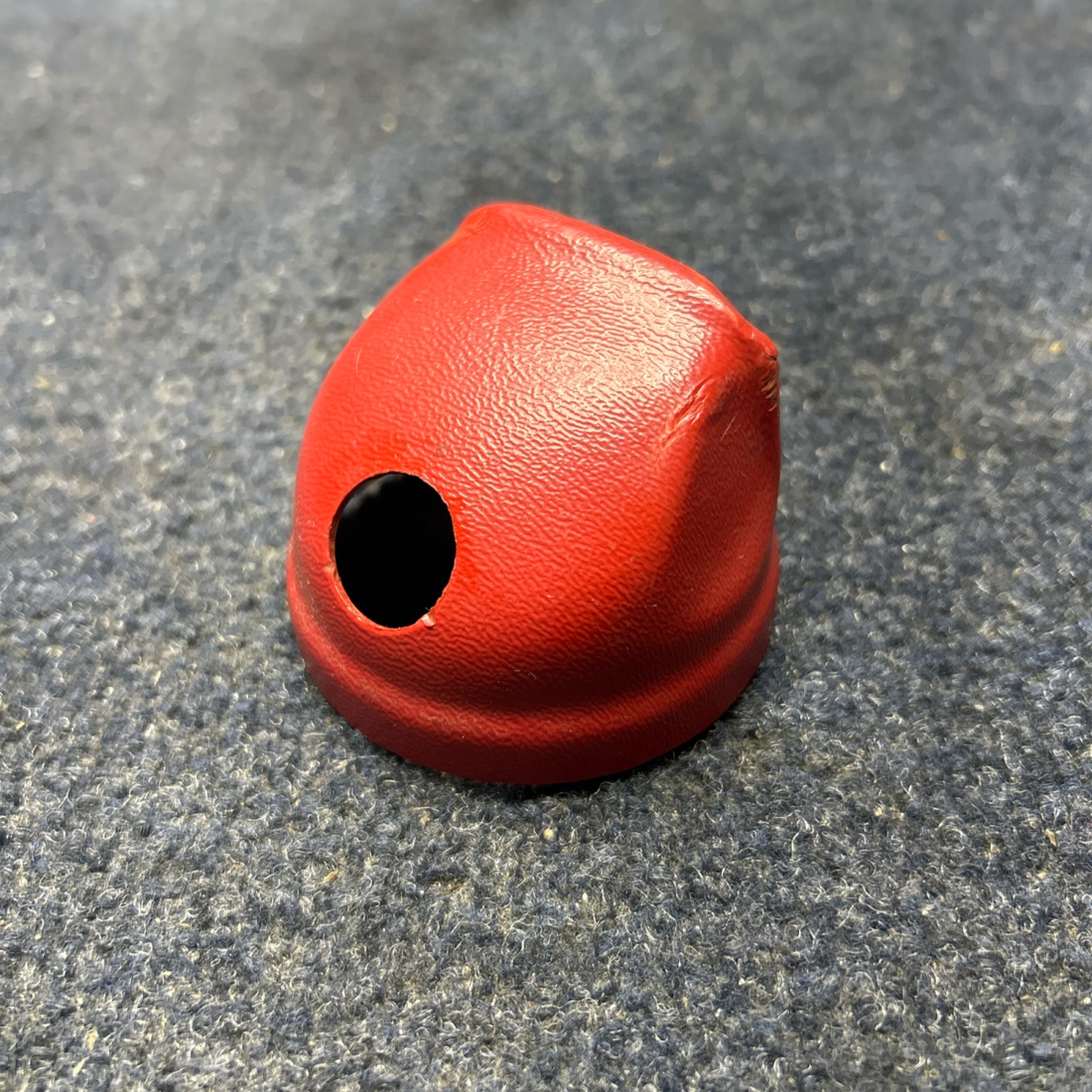 Used aircraft parts for sale, 687386-002 PIPER- CESSNA-BEECH- MOONEY VARIOS AIR VENT CUP