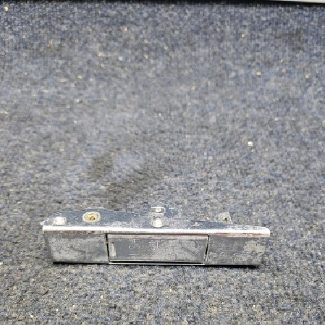 Used aircraft parts for sale, 60-384013 PIPER- CESSNA-BEECH- MOONEY VARIOS NOSE BAGGAGE DOOR LATCH