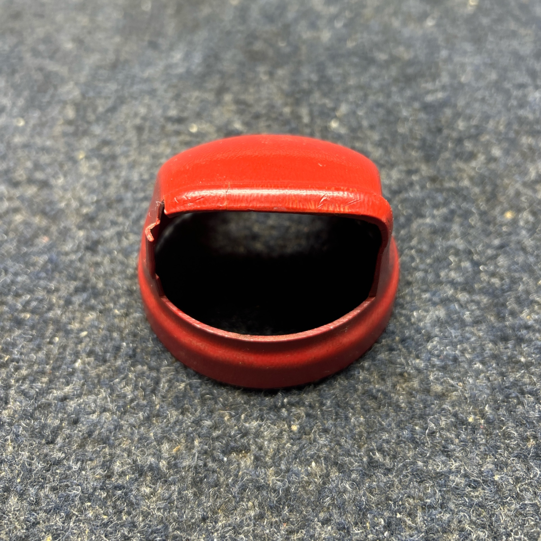 Used aircraft parts for sale, 687386-002 PIPER- CESSNA-BEECH- MOONEY VARIOS AIR VENT CUP "PRICE FOR EACH"