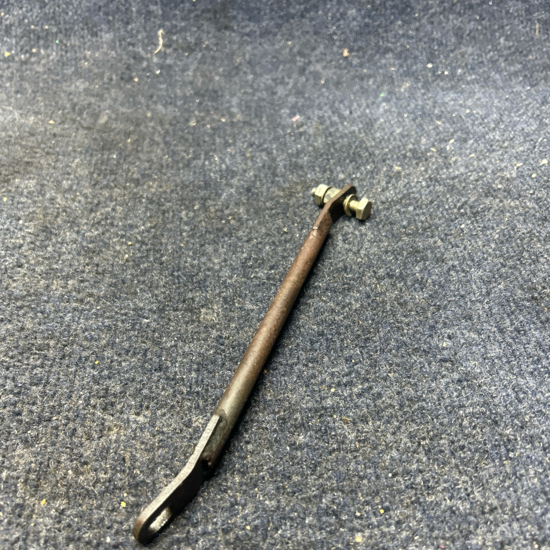 Used aircraft parts for sale, 2455073-1 PIPER- CESSNA-BEECH- MOONEY VARIOS SUPPORT ASSY CESSNA 172RG