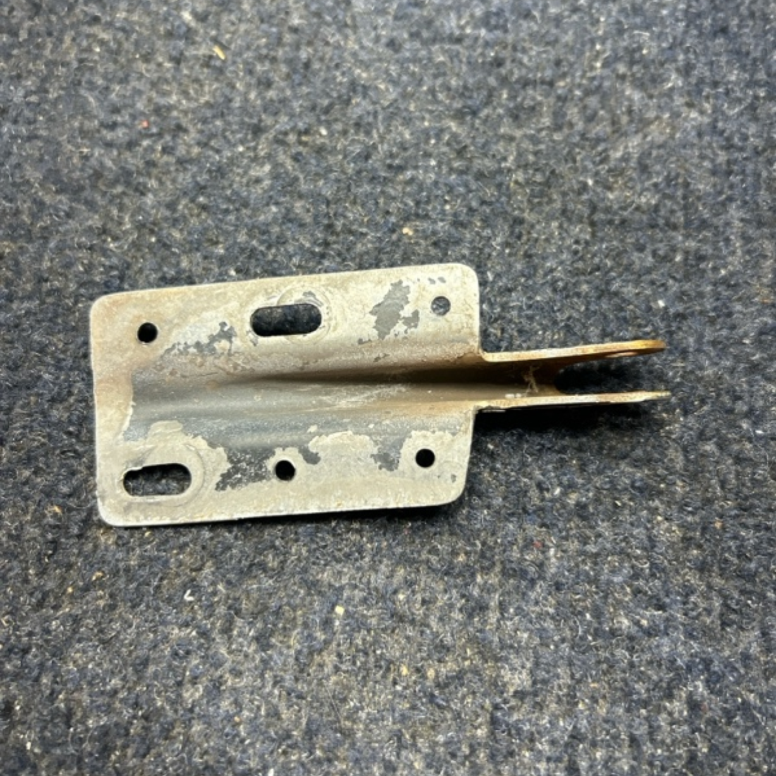 Used aircraft parts for sale, 66913-004 PIPER- CESSNA-BEECH- MOONEY VARIOS HINGE CABIN DOOR TOP