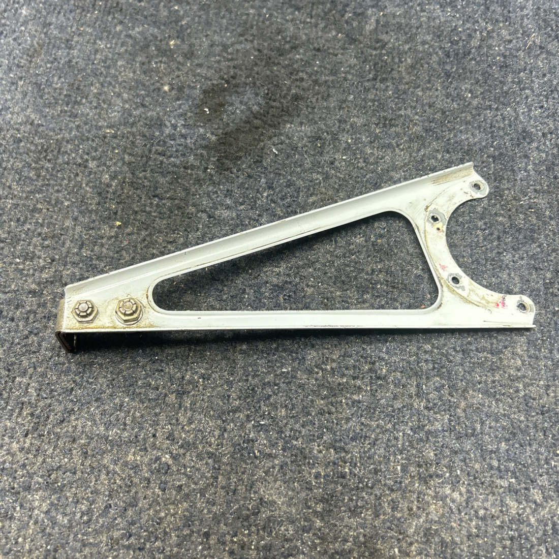 Used aircraft parts for sale, 2451003-1 PIPER- CESSNA-BEECH- MOONEY VARIOS PROP GOVERNOR CONTROL BRAKET