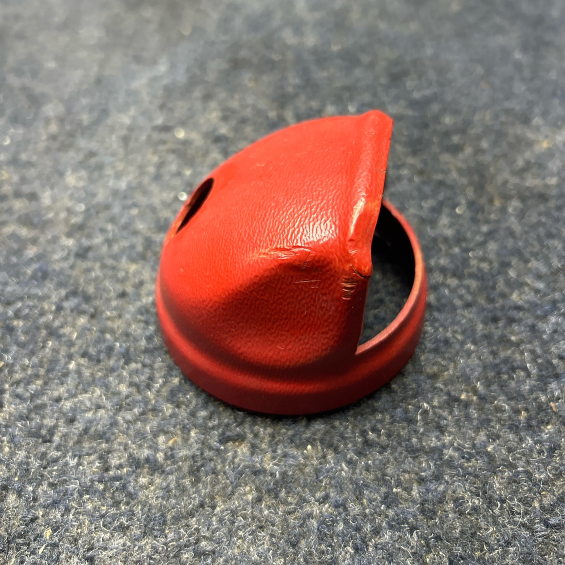 Used aircraft parts for sale, 687386-002 PIPER- CESSNA-BEECH- MOONEY VARIOS AIR VENT CUP