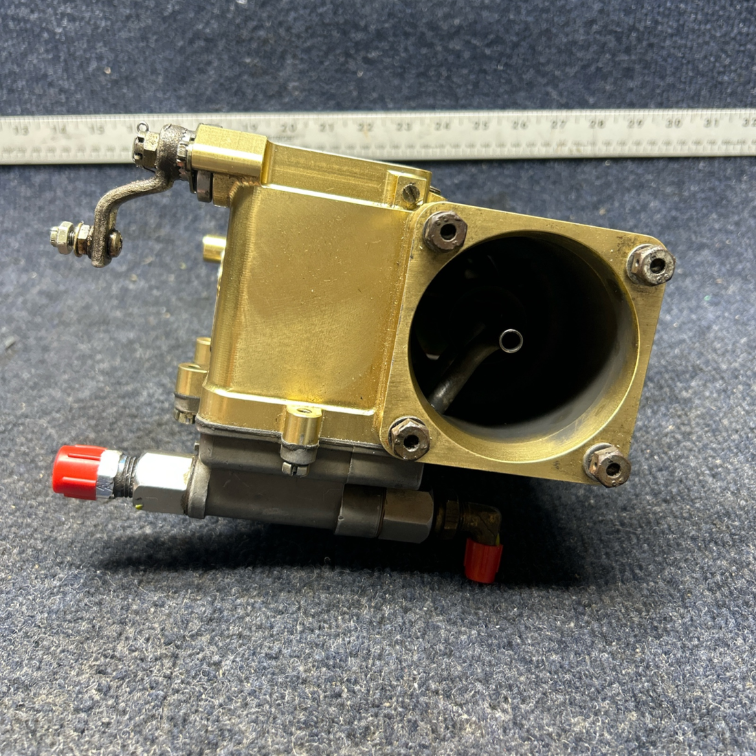 Used aircraft parts for sale, LW-16518-85 PIPER- CESSNA-BEECH- MOONEY VARIOS CARBURATOR ASSY USED BUT LOOKS FACTORY NEW
