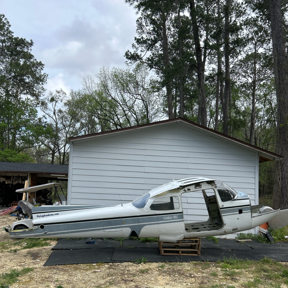 Used aircraft parts for sale, N9795B Cessna 172RG FUSSELAGE -DATA PLATE-LOOK BOOKS S/N 172RG1042