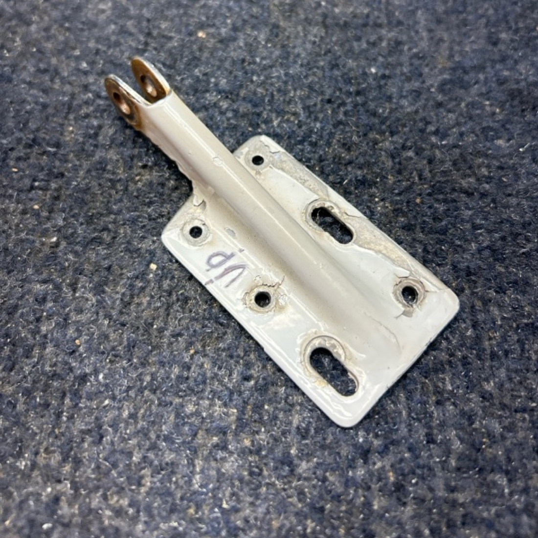 Used aircraft parts for sale, 66913-004 PIPER- CESSNA-BEECH- MOONEY VARIOS HINGE CABIN DOOR TOP