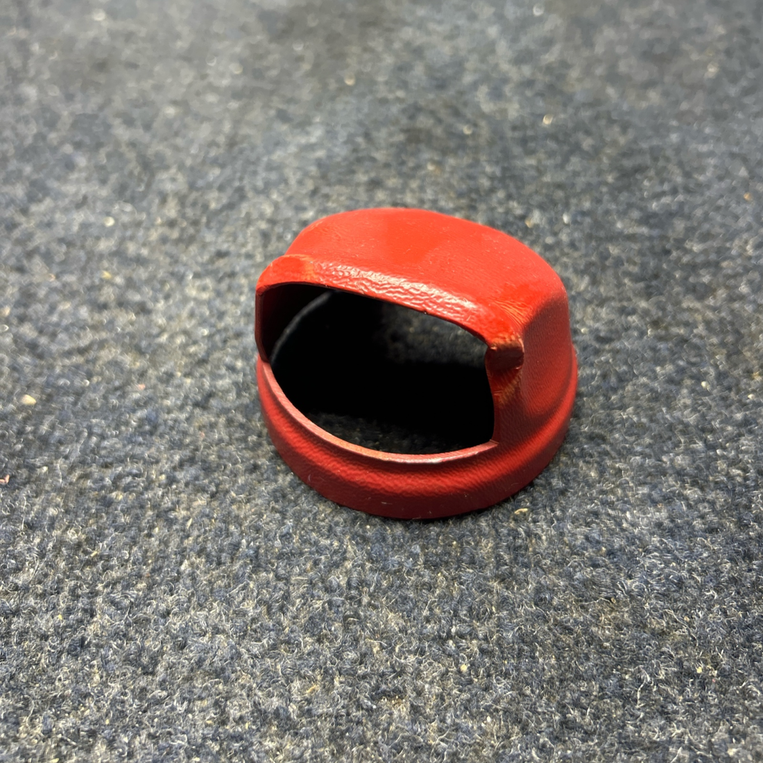 Used aircraft parts for sale, 687386-002 PIPER- CESSNA-BEECH- MOONEY VARIOS AIR VENT CUP