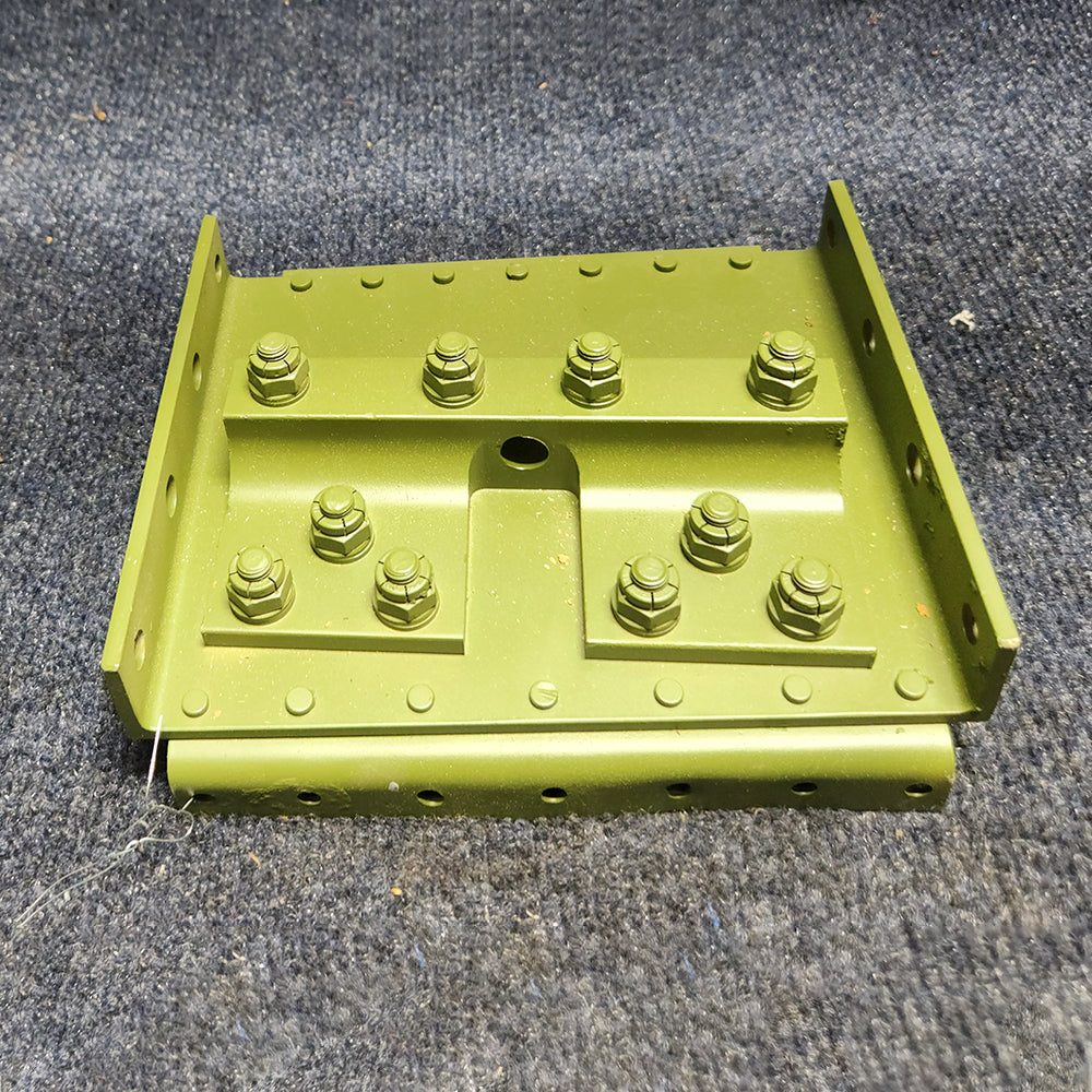 Used aircraft parts for sale 0713495-21, 0713495-6 LH CESSNA C180/185 Bracket Main Landing Inboard Assy RH