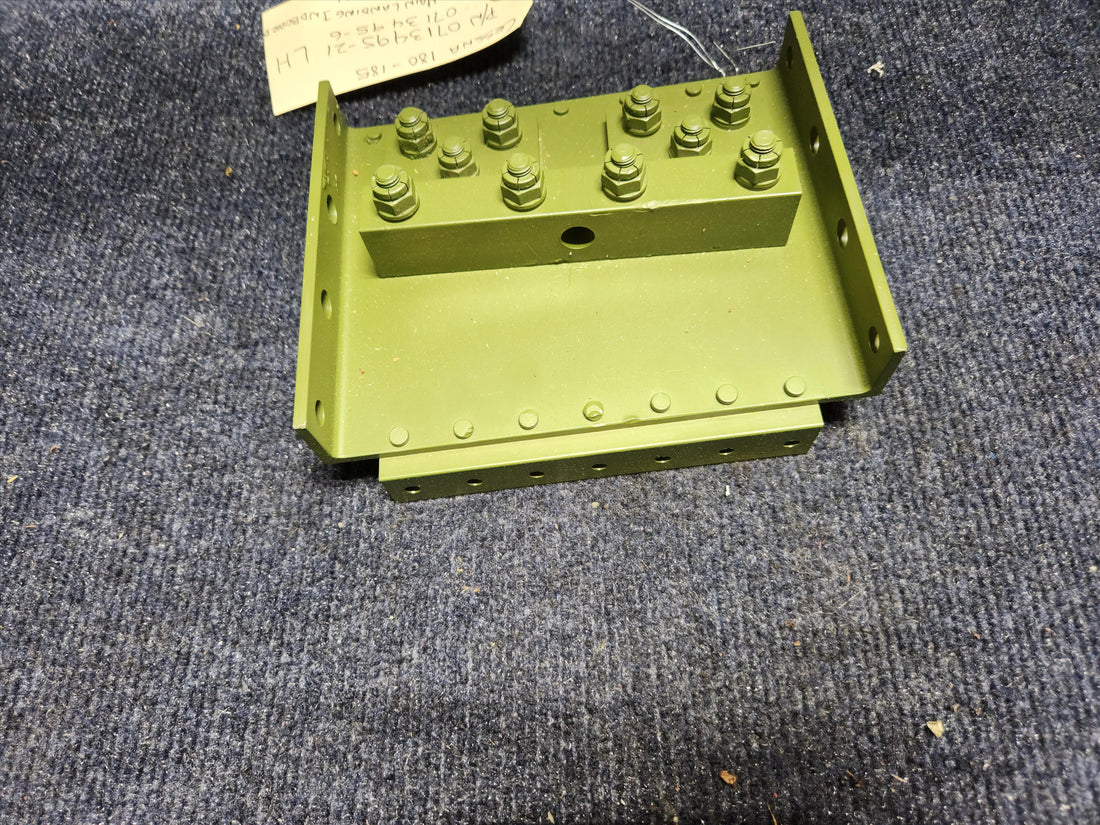 Used aircraft parts for sale 0713495-21, 0713495-6 LH CESSNA C180/185 Bracket Main Landing Inboard Assy RH