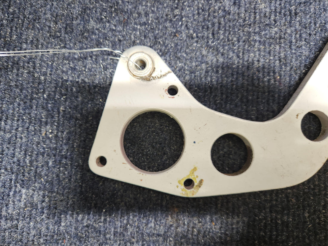Used aircraft parts for sale 0760676-1 CESSNA C182P Arm Assy Elevator