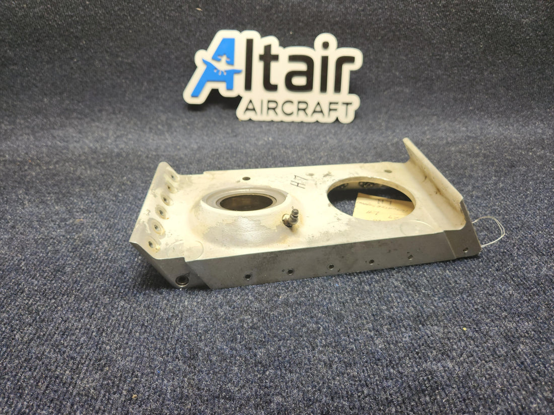 Used aircraft parts for sale 1241607-29 CESSNA C172RG Main Gear Actuator Support InBoard LH