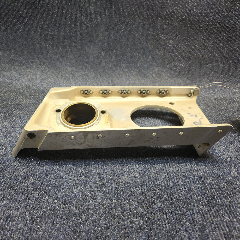 Used aircraft parts for sale 1241607-30 CESSNA C172RG Main Gear Actuator Support InBoard RH