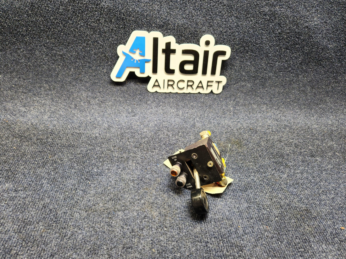 Used aircraft parts for sale 9881020-2 CESSNA C172RG Landing Gear Selector Valve